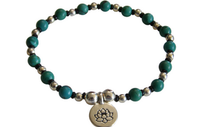 Jewelry - Turquoise bead bracelet