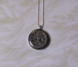 Jewelry-- Necklace with the Tree of life locket