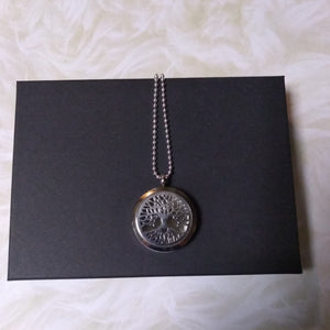 Jewelry-- Necklace with the Tree of life locket