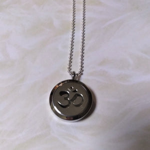 Jewelry -  OM Meditation round silver locket with chain