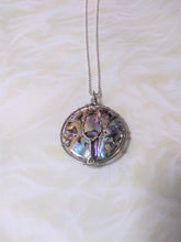 Load image into Gallery viewer, Jewelry- Necklace with Abalone shell pendant